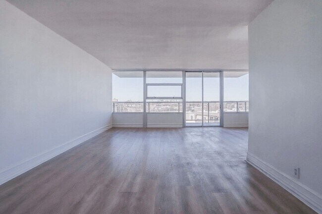 Building Photo - 6050 JFK Blvd E