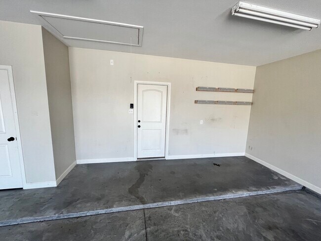 Building Photo - 1301 Logan Creek Rd