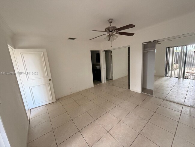 Building Photo - 1802 Waterview Cir