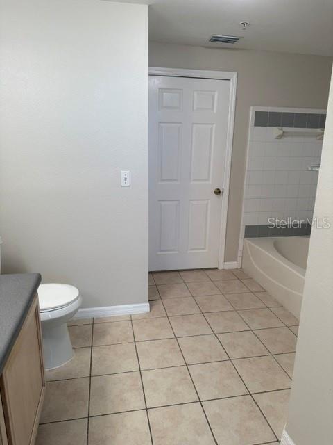 Building Photo - 3250 Corona Village Way