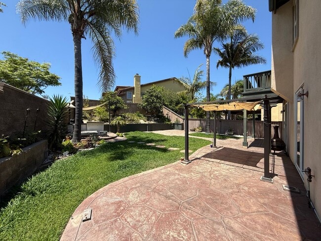 Building Photo - Luxury 5 Bedroom, 4.5 Bath Home in Otay Ra...