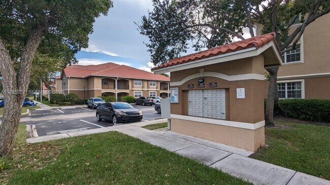 Building Photo - 160 SW 117th Terrace