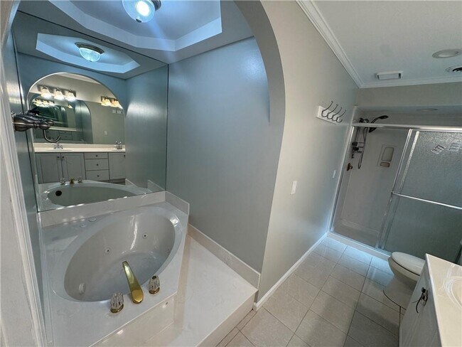 Building Photo - 3382 Somerset Trace