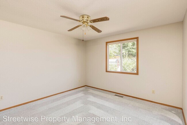 Building Photo - 3 br, 2 bath House - 7849 SW Champion Ct