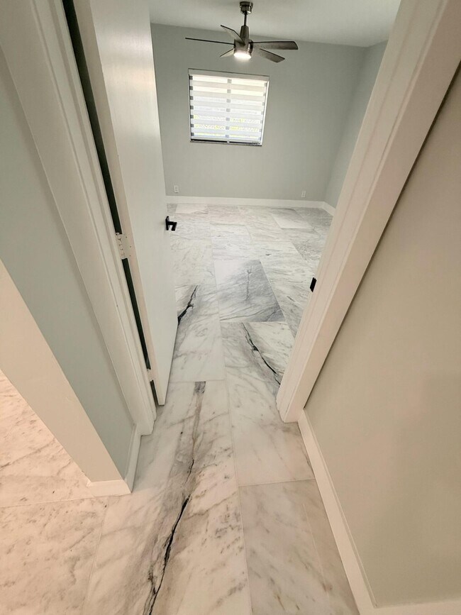 Building Photo - 4760 NW 5th Ln