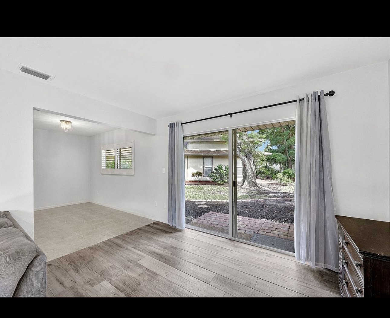 Building Photo - 4280 Island Cir
