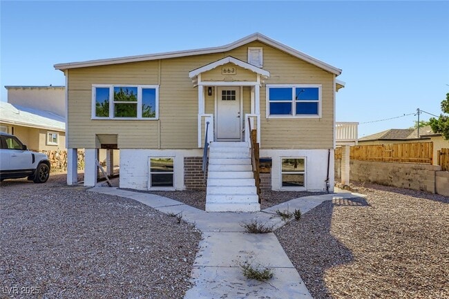 Building Photo - 663 D Ave