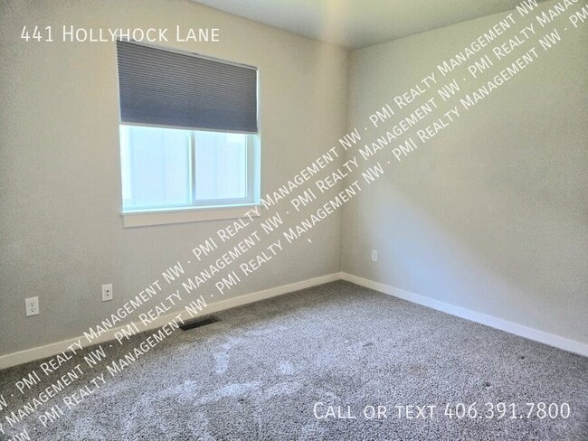 Building Photo - 441 Hollyhock Ln