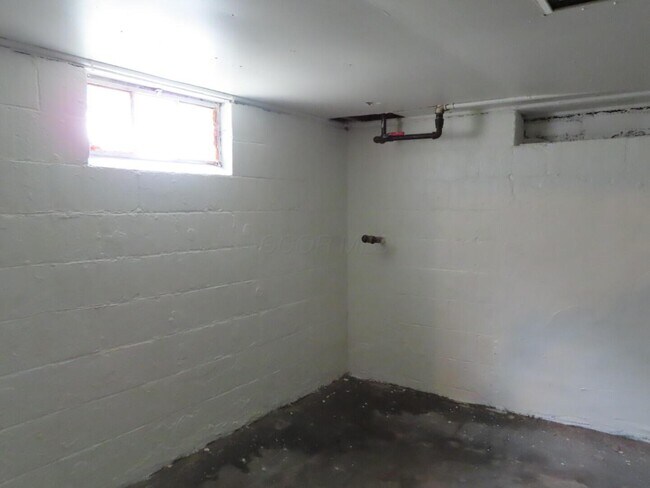 Building Photo - 1794 Republic Ave