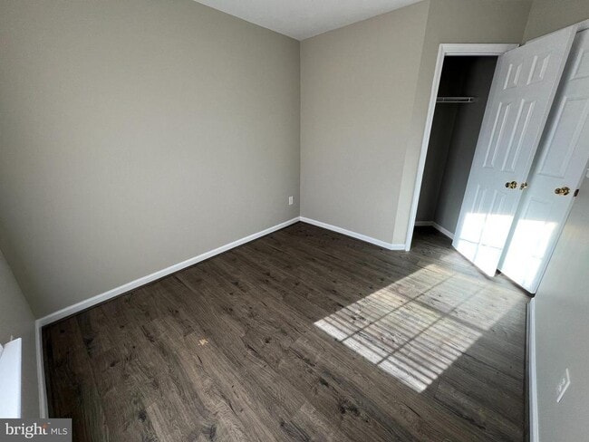 Building Photo - 522 Kyle Dr