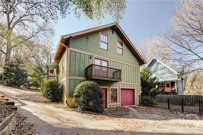 Building Photo - 145 Hendrix Ave