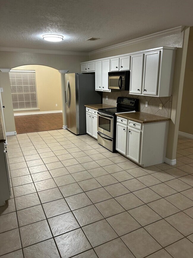 Building Photo - 3702 Mystic Cir