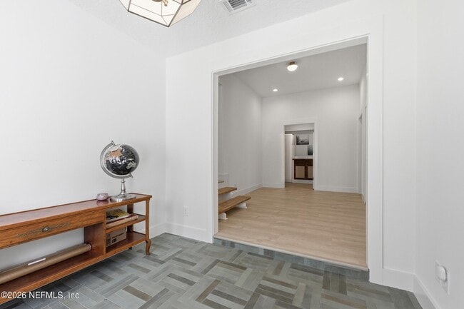 Building Photo - 2304 Bethune Ave