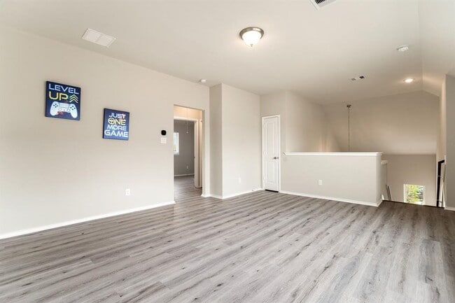 Building Photo - 5014 Aspen Orch Dr