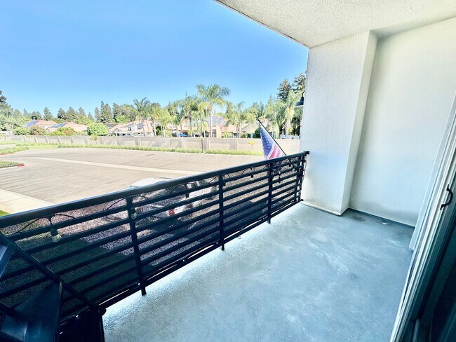 Building Photo - Newly Built Clovis 3/2