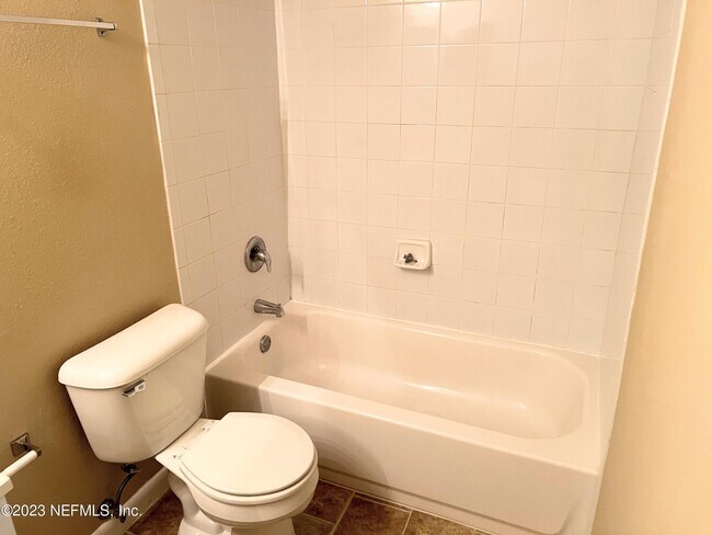 Building Photo - 8160 San Jose Manor Dr E