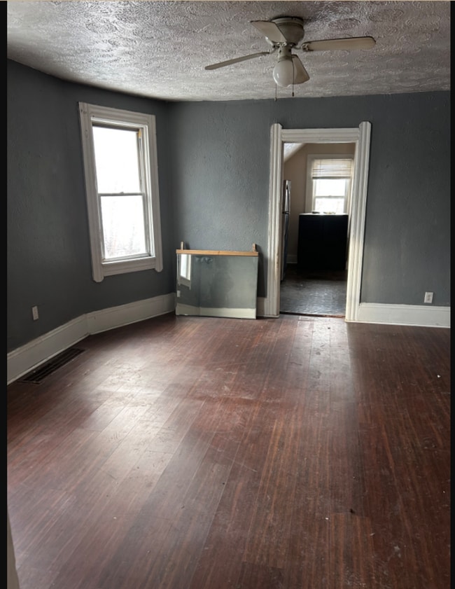 Building Photo - 6010 Wakefield Ave