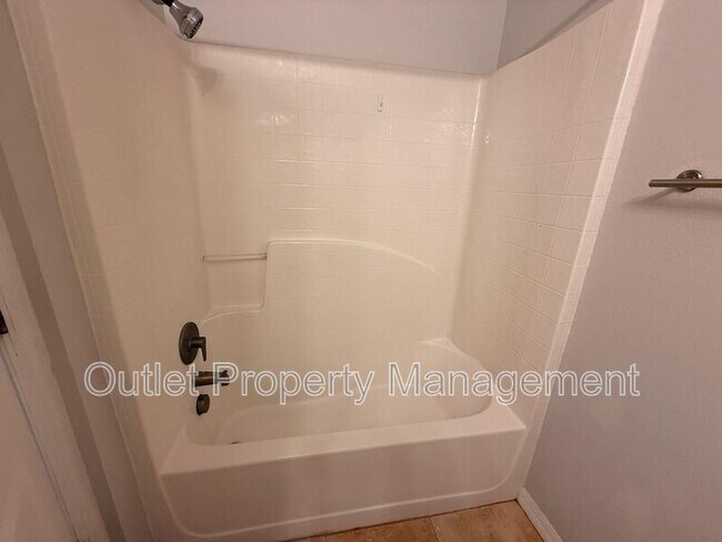 Building Photo - 1437 Dandelion Dr