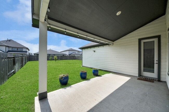 Building Photo - 3815 Favor Frst Ct