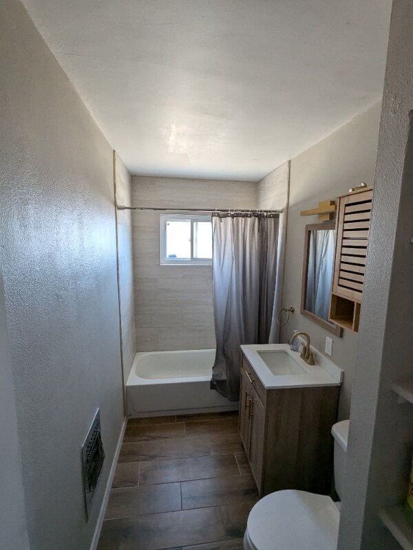 Building Photo - 1532 Edwards St