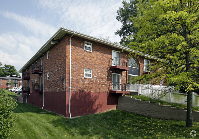 Primary Photo - Ashby Square Apartments