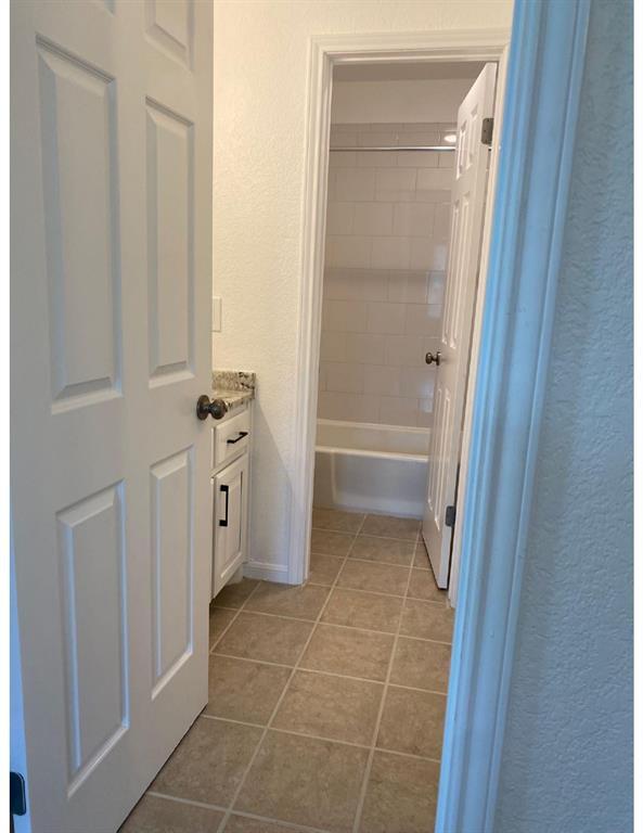 Building Photo - 201 E 35th St