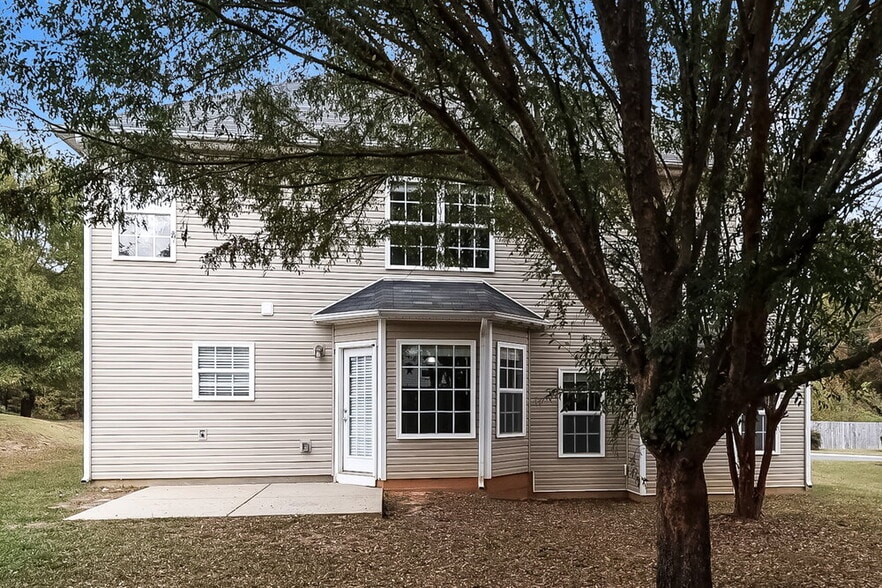 Building Photo - 3912 Parkers Fry