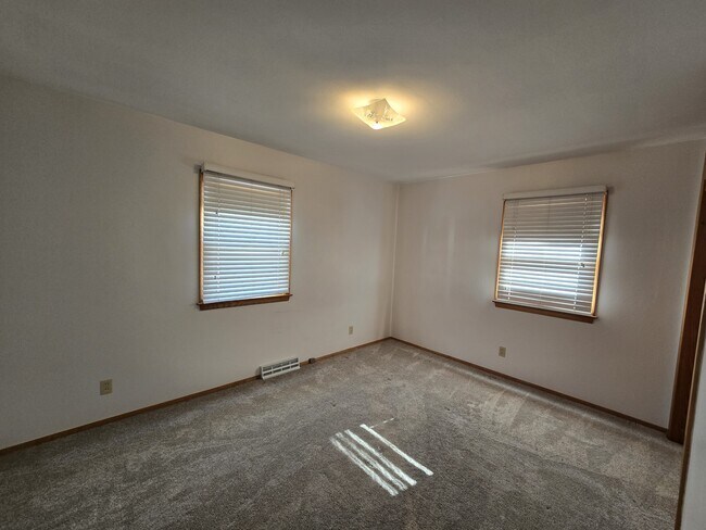 Building Photo - 3502 Veralta Dr