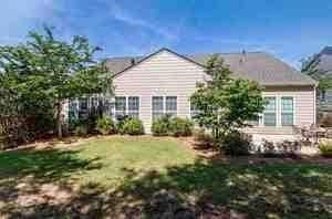 Building Photo - 232 Begonia Ct
