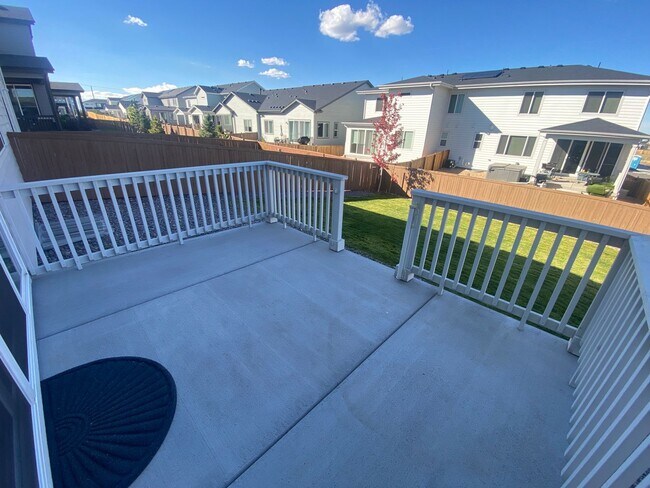 Building Photo - Fantastic Paired Home in Castle Rock