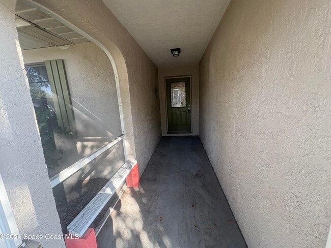 Building Photo - 1810 Mason Terrace