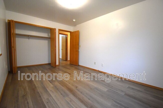 Building Photo - 9 Michael Grove Ave