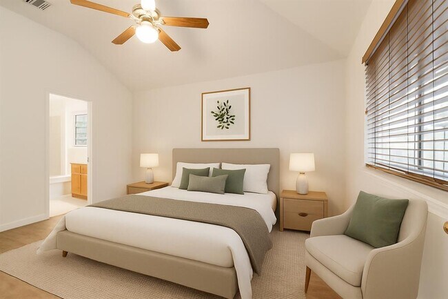 Building Photo - 13806 Greinert Dr