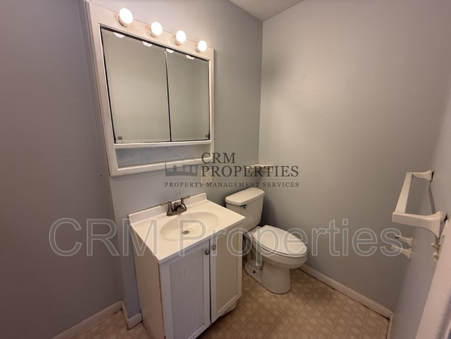 Building Photo - 5801 Monona Dr