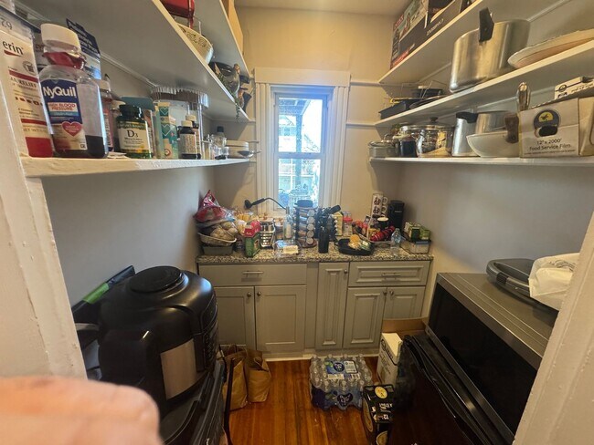 Building Photo - 41 Lafayette St