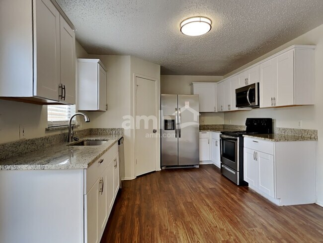 Building Photo - 6735 Ambercrest Drive