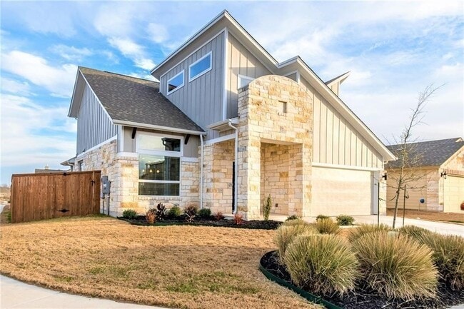 Building Photo - 5501 Bonneville Bend