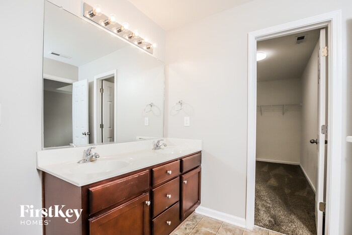 Building Photo - 1755 Havenbrook Ct