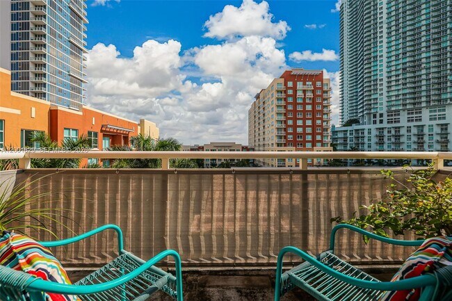 Building Photo - 2001 S Biscayne Blvd