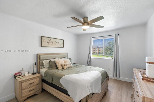 Building Photo - 21130 SW 87th Ave