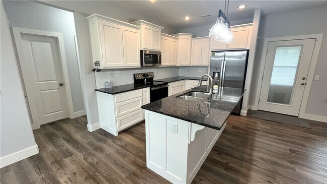 Building Photo - 3 Mallow Ln
