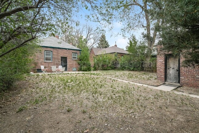 Building Photo - 4818 E 18th Ave