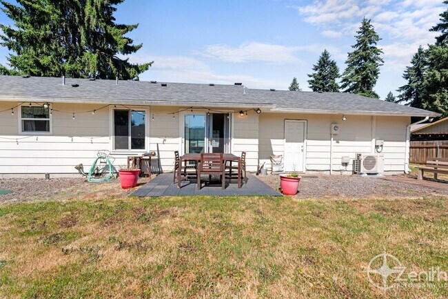 Building Photo - 4213 NE 139th Ave