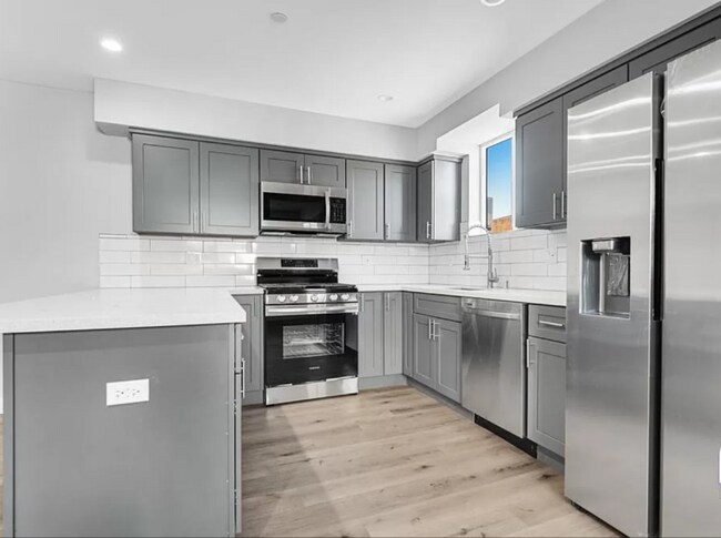 Building Photo - 4537 W 18th St