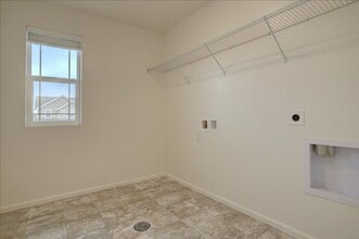 Building Photo - Available for move-in on 05/15/26- 3bed/2.5bath in Aurora!