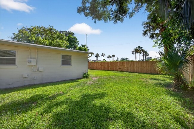 Building Photo - Completely Remodeled 3-Bedroom Home in Atl...