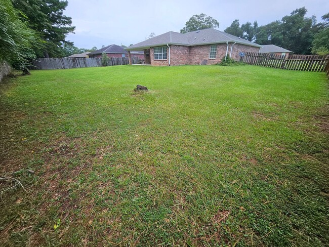 Building Photo - 6201 Fagan Cir