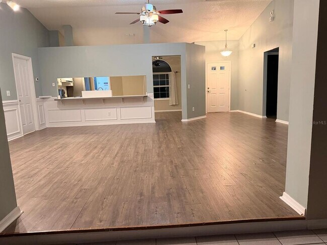 Building Photo - 104 Brewster Ln