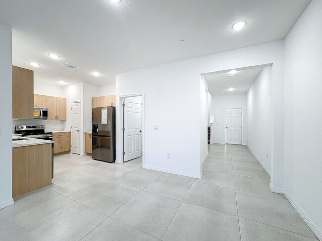 Building Photo - Townhouse For Lease in Saint Cloud