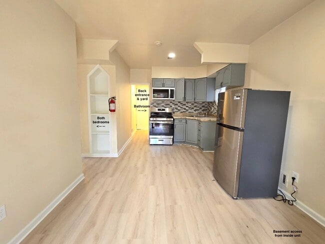 Building Photo - 559Groom1stfl&amp;2ndfl